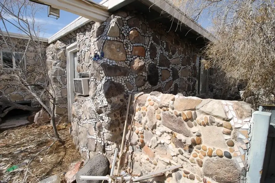 1233 Desert Drive, Needles, CA 92363 - Image #2