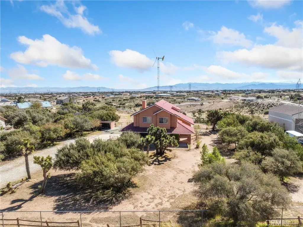 8187 Anaconda Avenue, Oak Hills, CA 92344 - Image #1