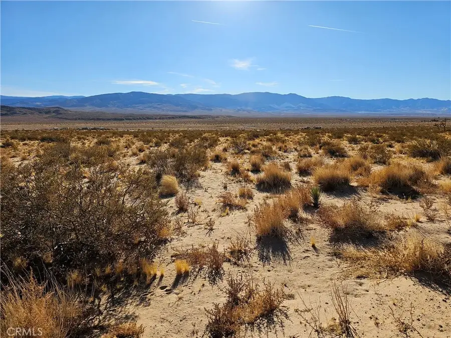 400 East End, Lucerne Valley, CA 92356 - Image #2