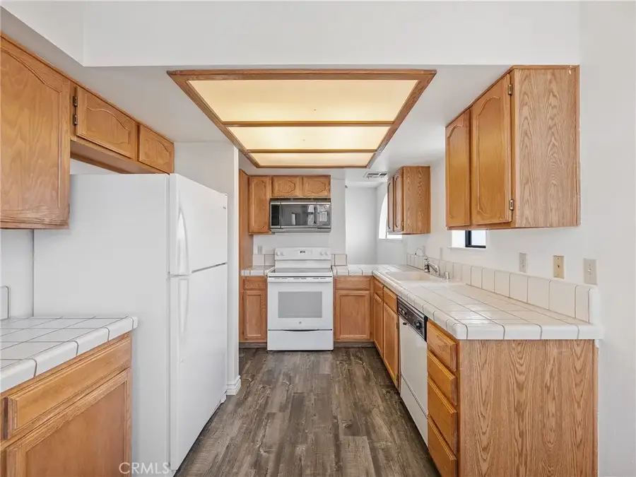 19246 Pine Way, Apple Valley, CA 92308 - Image #3