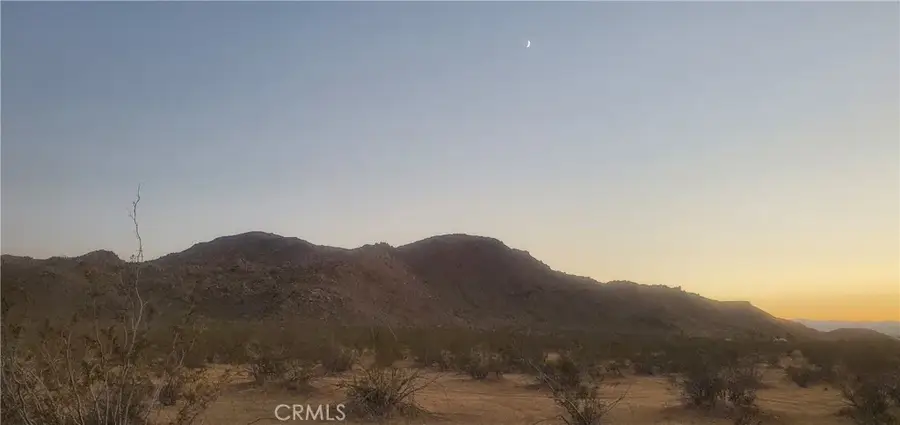 5 Laguna Seca, Apple Valley, CA 92307 - #2
