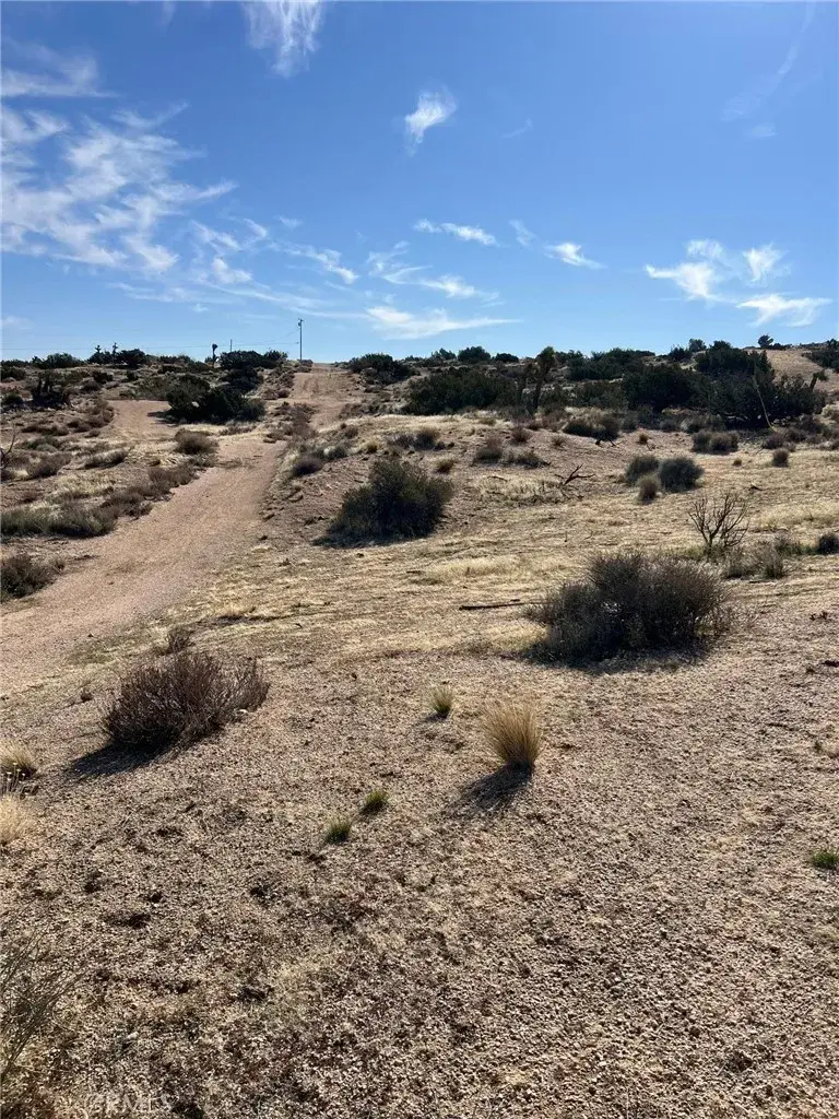 23 Valley View, Apple Valley, CA 92308 - #3