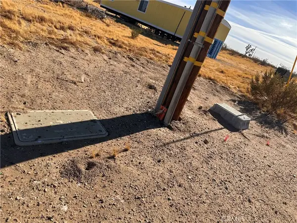 12729 Rochester, Phelan, CA 92371