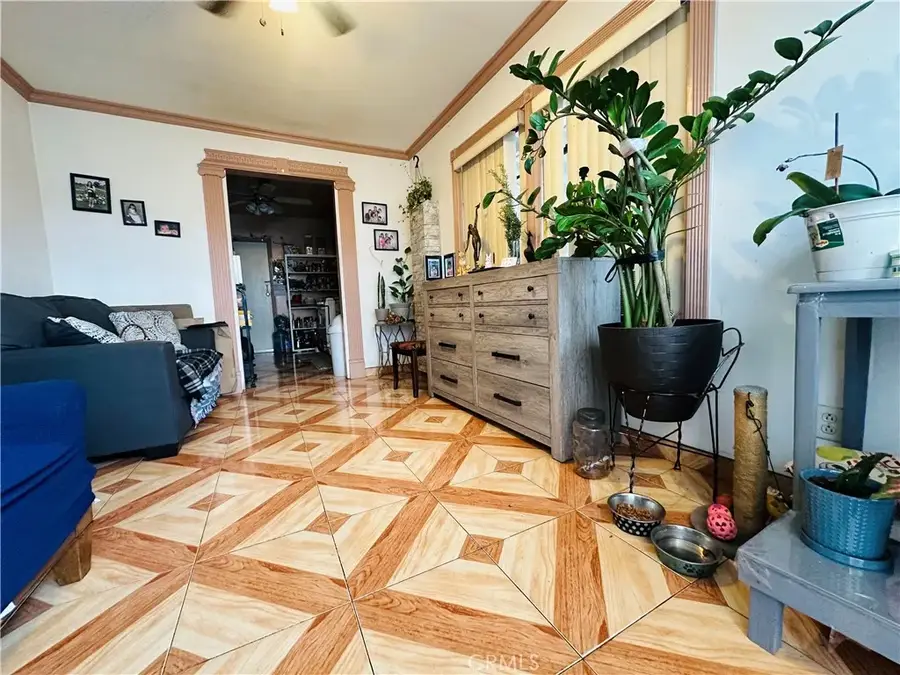 315 W 63rd Place, Los Angeles, CA 90003 - Image #2