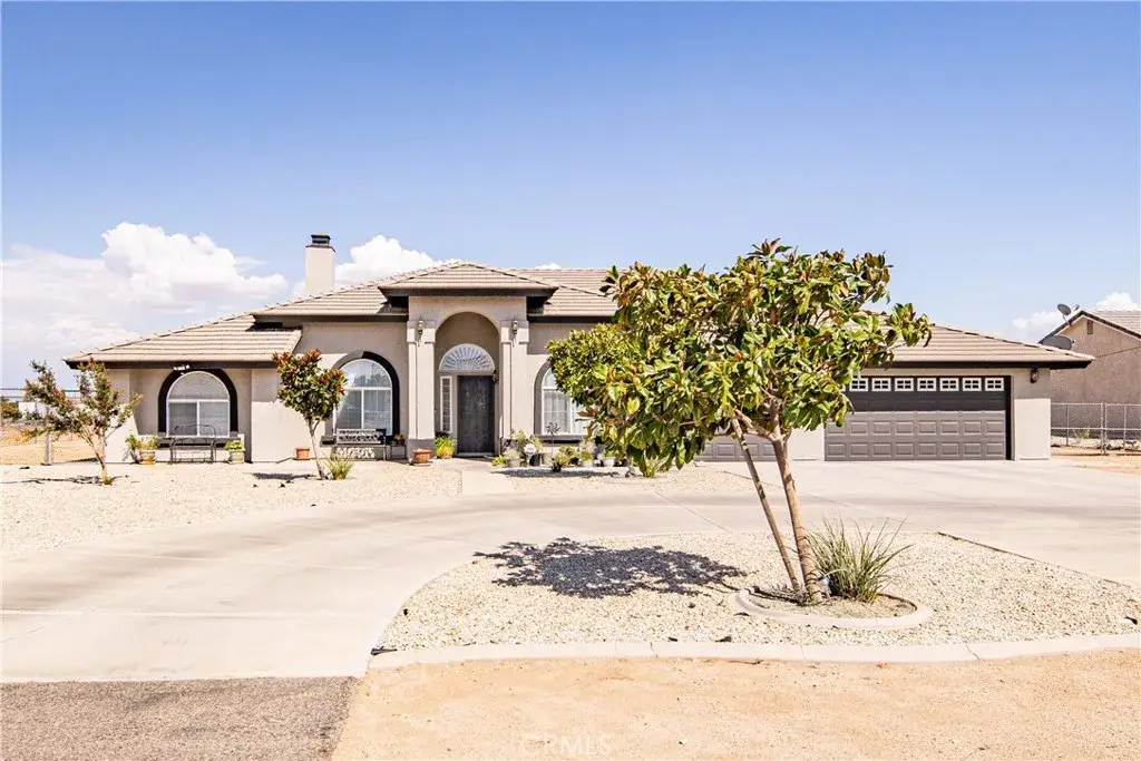 11123 Hickory Avenue, Hesperia, CA 92345 - Image #1