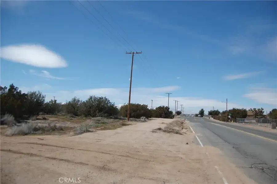 17111 Ranchero, Hesperia, CA 92345 - #3