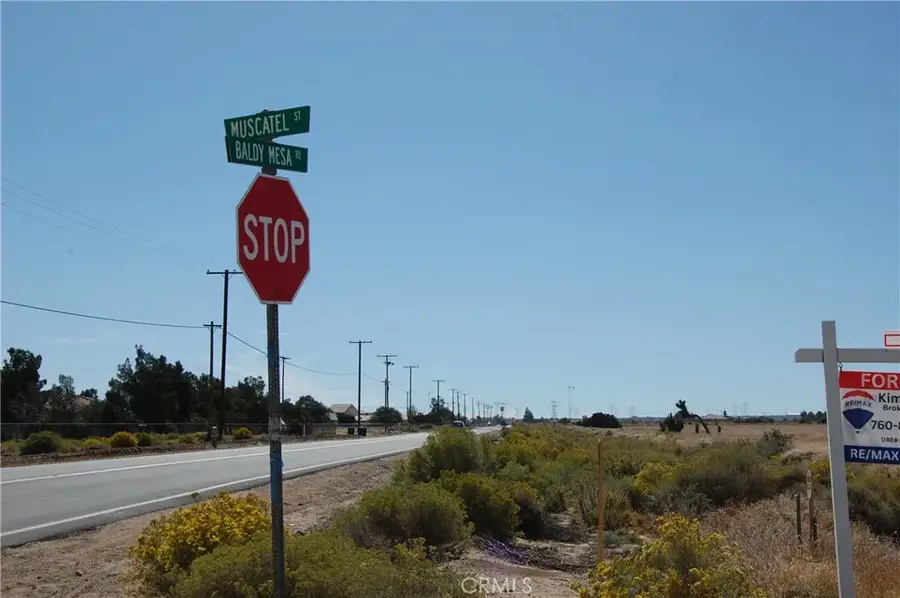 1 Arrohead Rd, Phelan, CA 92371 - #3