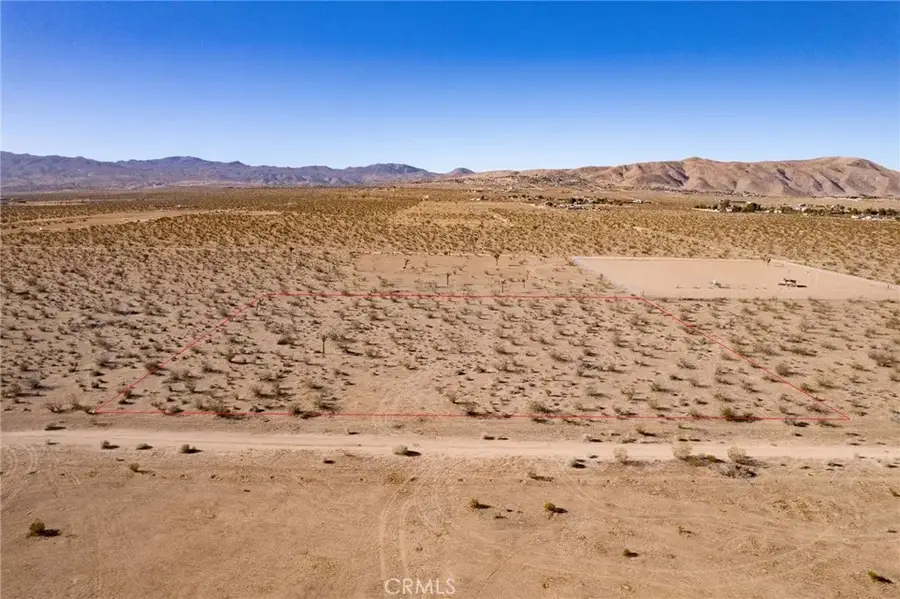 23993 Lancelet, Apple Valley, CA 92308 - #2