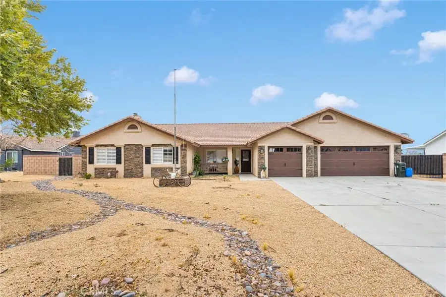 13262 Cuyamaca Road, Apple Valley, CA 92308 - Image #2