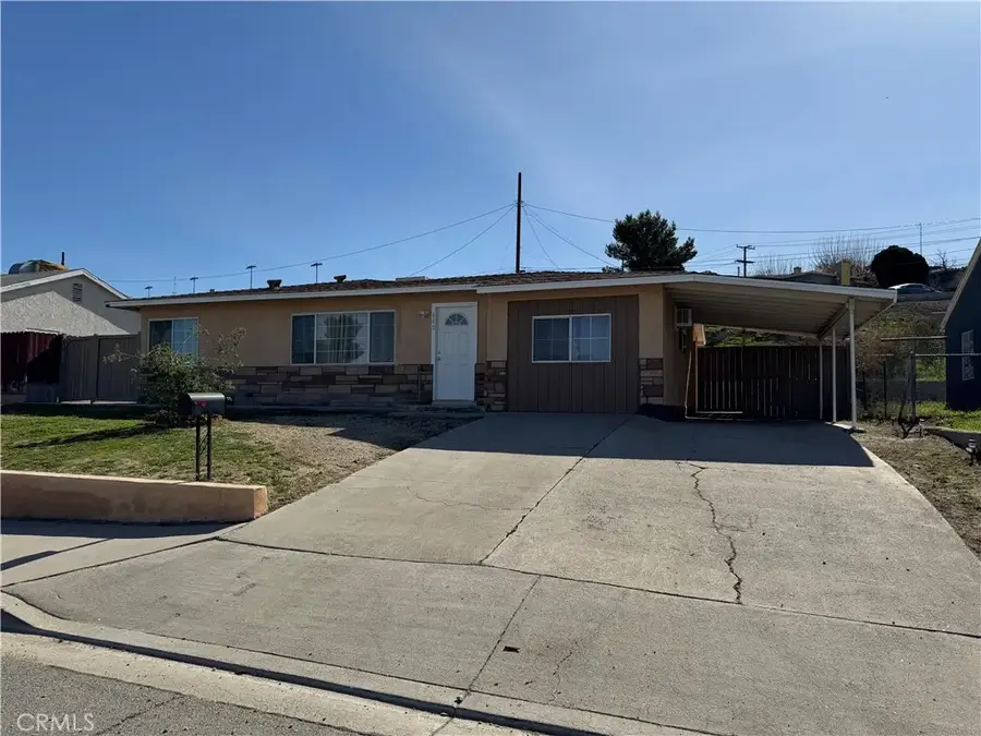 640 Flora Street, Barstow, CA 92311 - #2