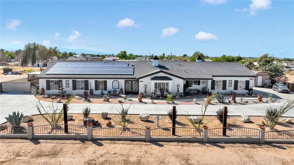 11546 Oakwood Avenue, Hesperia, CA 92345 - #1