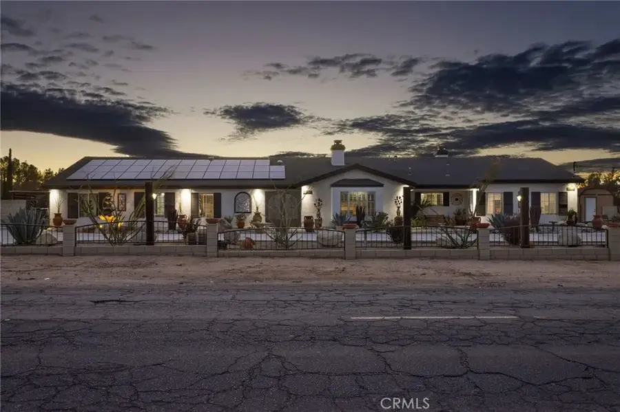 11546 Oakwood Avenue, Hesperia, CA 92345 - #2