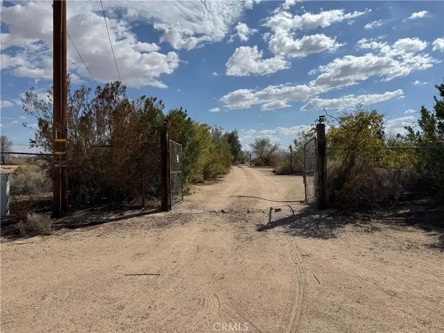 48077 Palma Vista, Newberry Springs, CA 92365 - Image #2