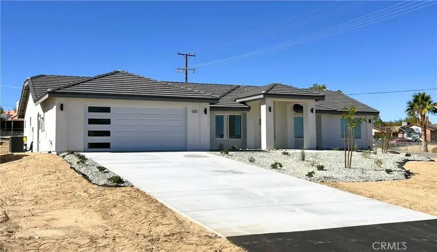 16452 Llanada Avenue, Victorville, CA 92394 - Image #2