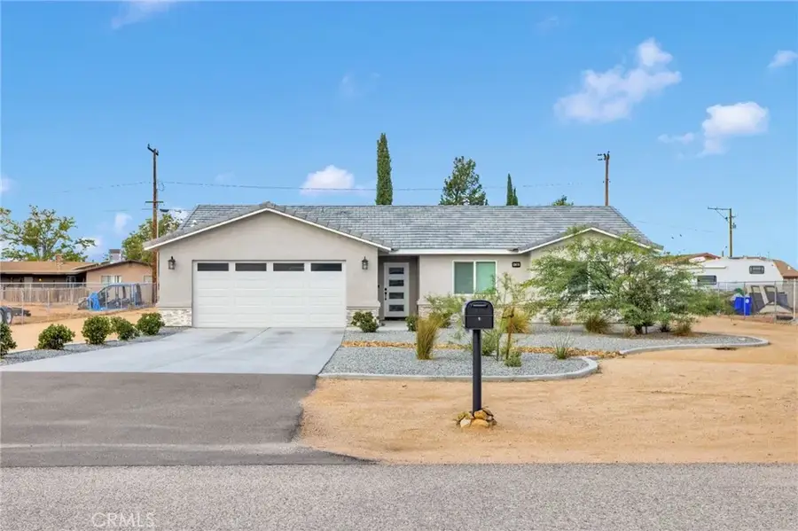 13076 Chief Joseph, Apple Valley, CA 92308 - Image #2