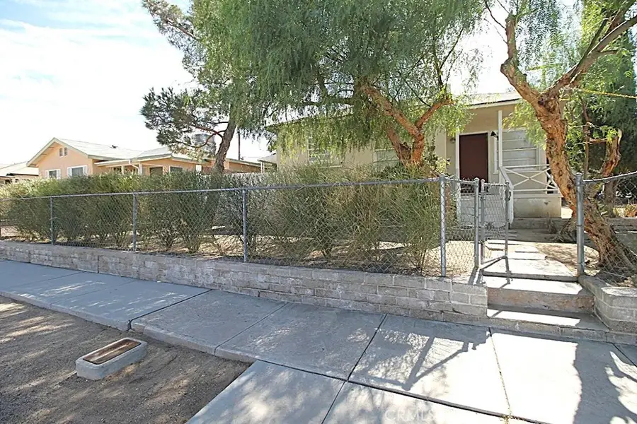 100 E Desert View, Barstow, CA 92311 - Image #3