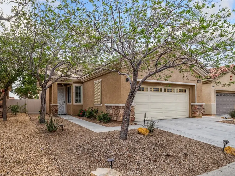 10364 Lakeshore Drive, Apple Valley, CA 92308 - Image #3