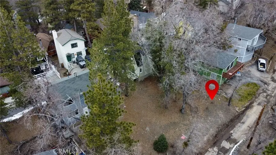 707 Blue Bird Ln, Running Springs, CA 92382 - Image #2