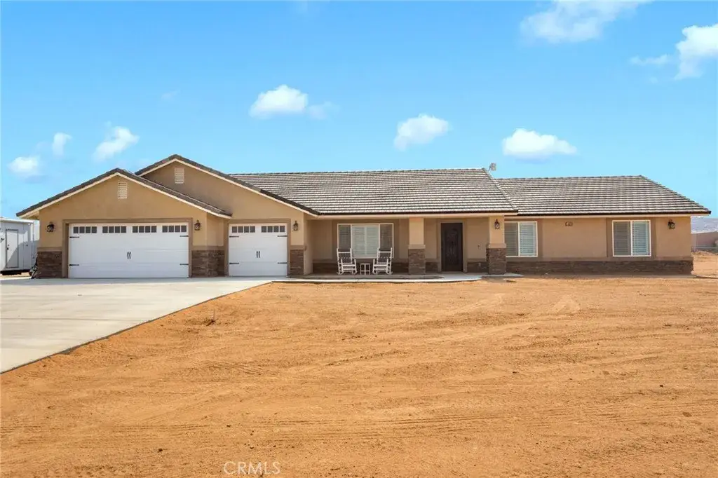 14825 Pela Road, Apple Valley, CA 92307 - Image #1