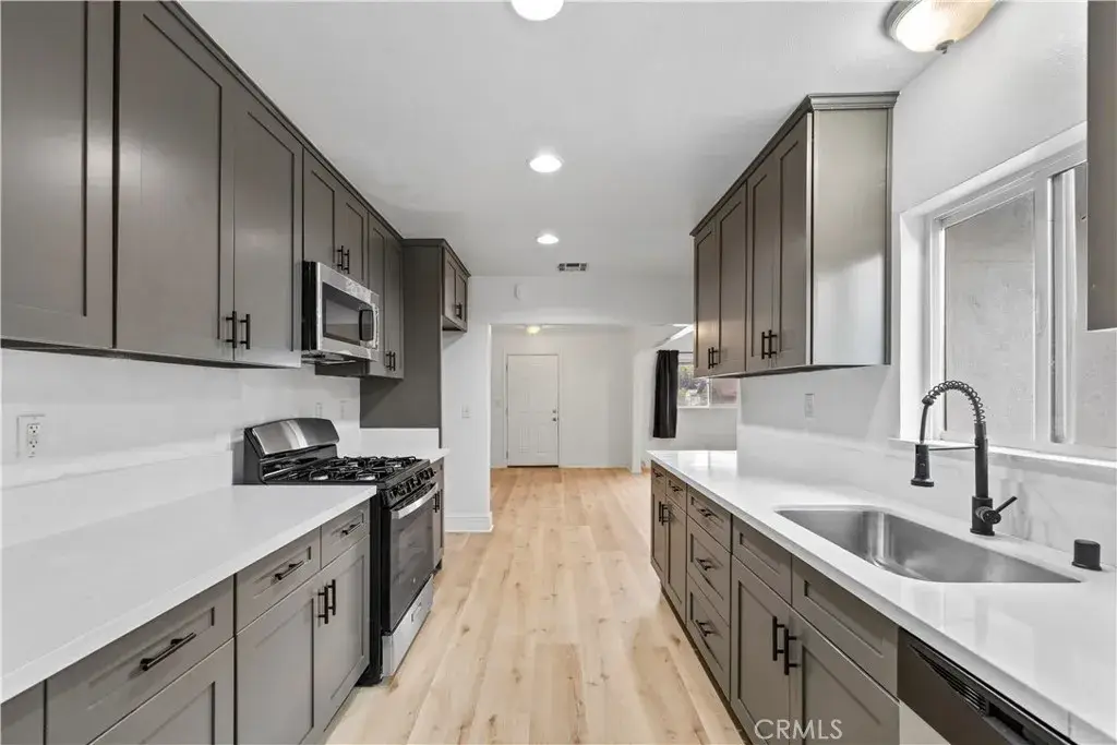 18264 Pine, Fontana, CA 92335 - Image #1