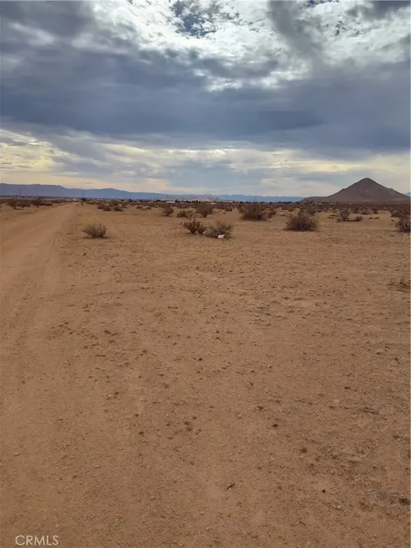 0 Falcion, Apple Valley, CA 92307