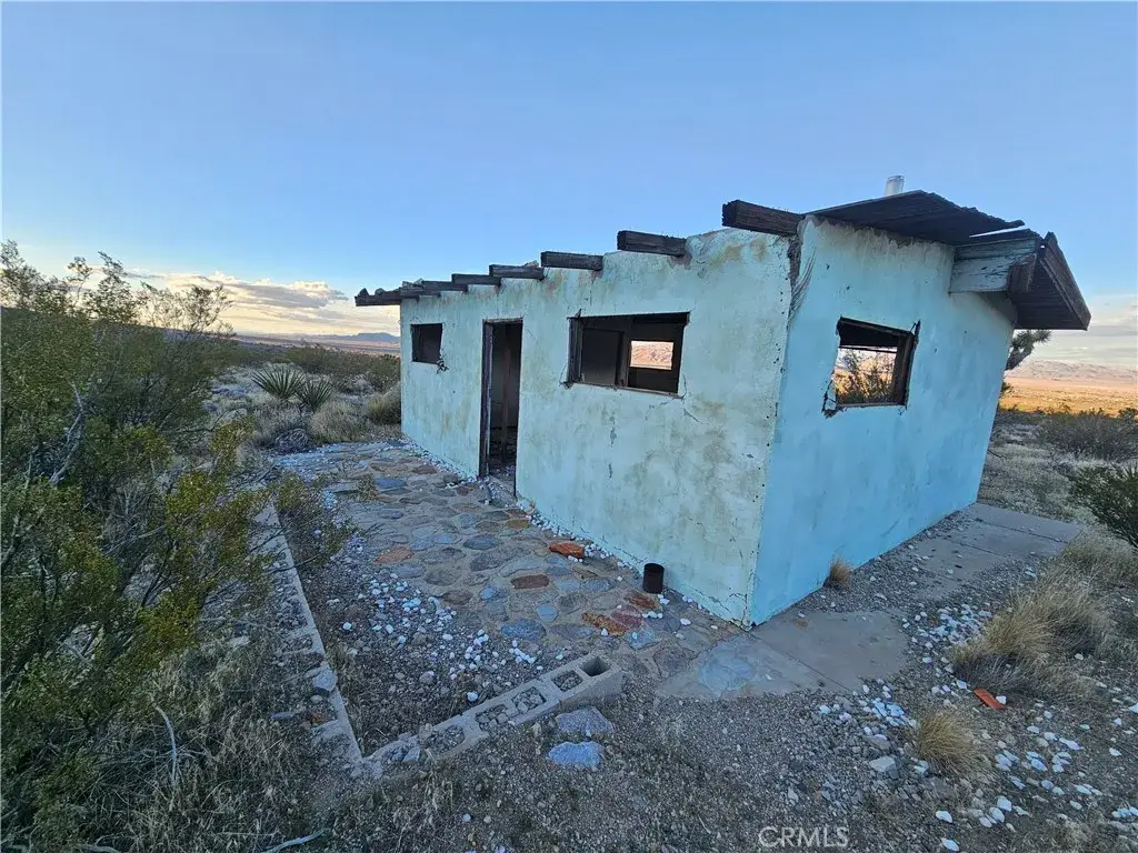 411 Powerline Rd., Lucerne Valley, CA 92356 - Image #1