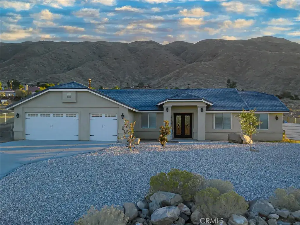 22227 Skyline, Apple Valley, CA 92308 - #1