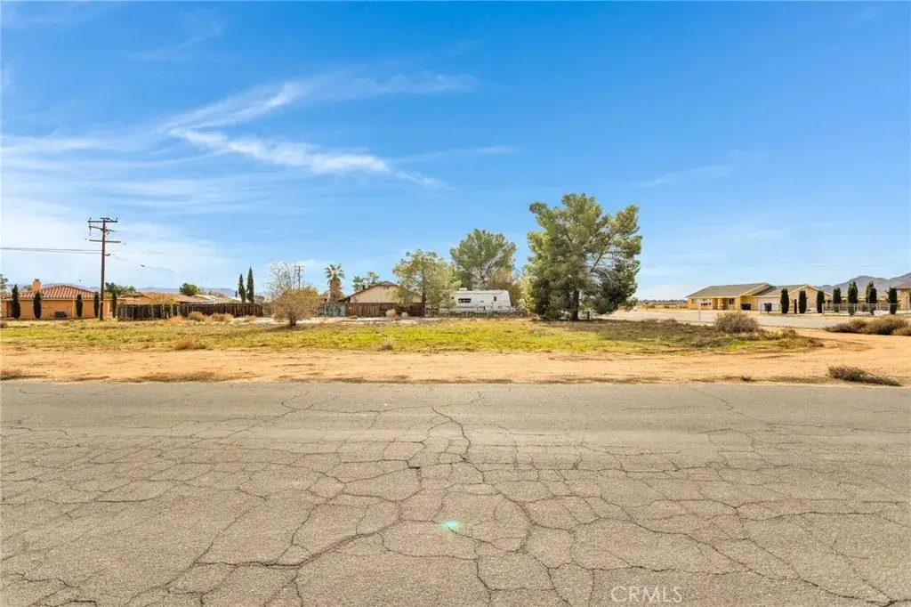 16693 Navajo, Apple Valley, CA 92307 - #1