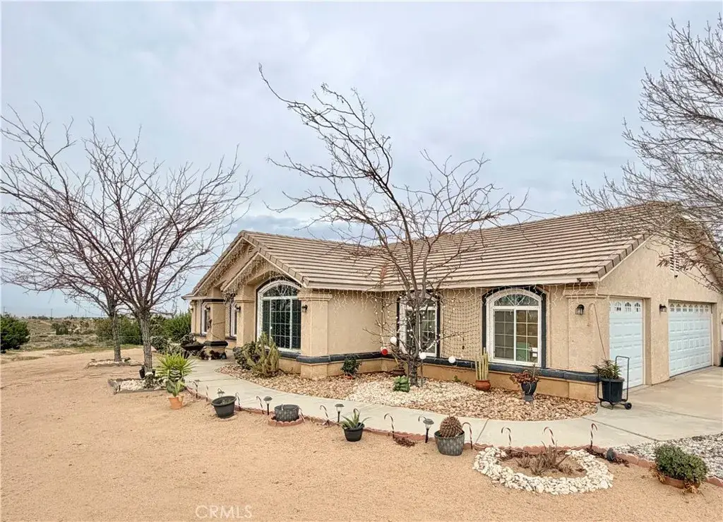 7915 Outpost Road, Oak Hills, CA 92344 - Image #1