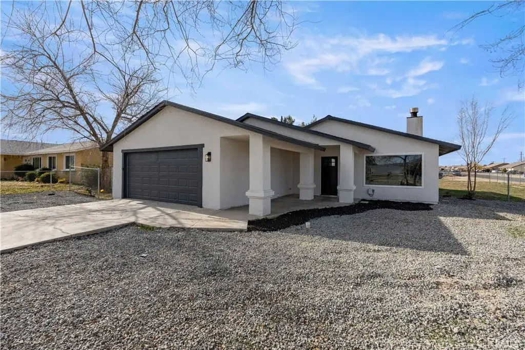 12850 Lakota Rd, Apple Valley, CA 92308 - #1