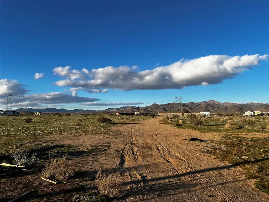 33520 Haynes, Lucerne Valley, CA 92356 - Image #1