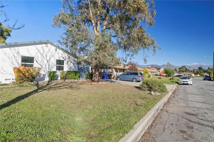 1290 Lomita Road, San Bernardino, CA 92405 - Image #2