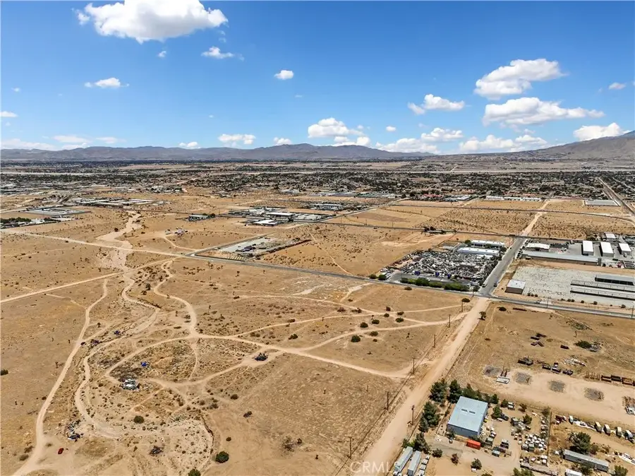 108900 Hercules, Hesperia, CA 92345 - #3