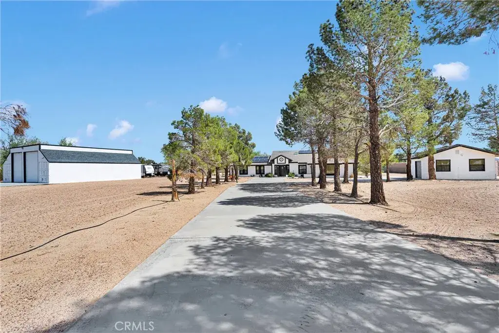 37077 Coyote Lake, Newberry Springs, CA 92365 - #1