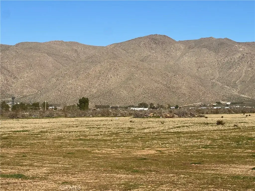 3 Manzana, Apple Valley, CA 92308 - #1