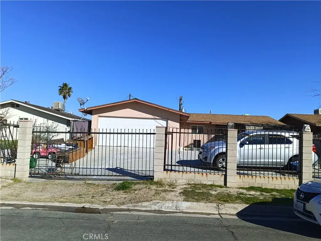217 Plaimor Avenue, Barstow, CA 92311 - #1