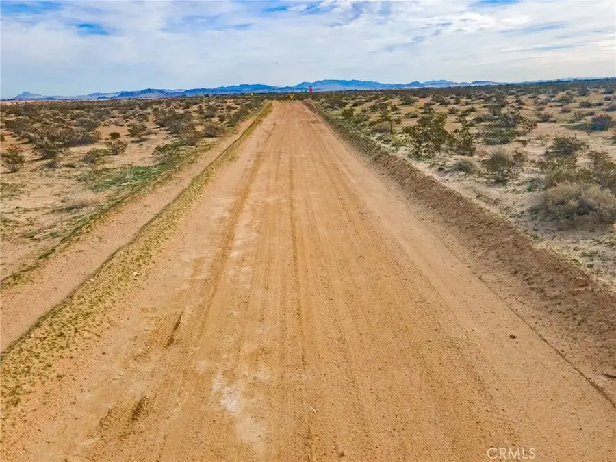 123 Kiloran St, Newberry Springs, CA 92365 - #2