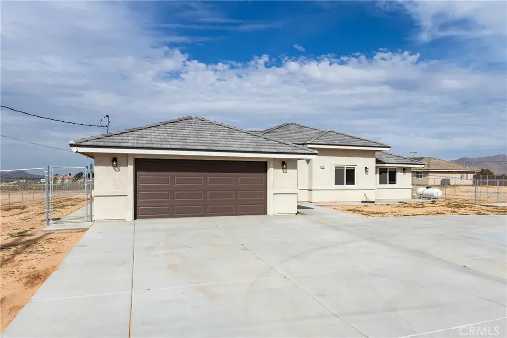 22562 Houston Street, Apple Valley, CA 92308 - #1