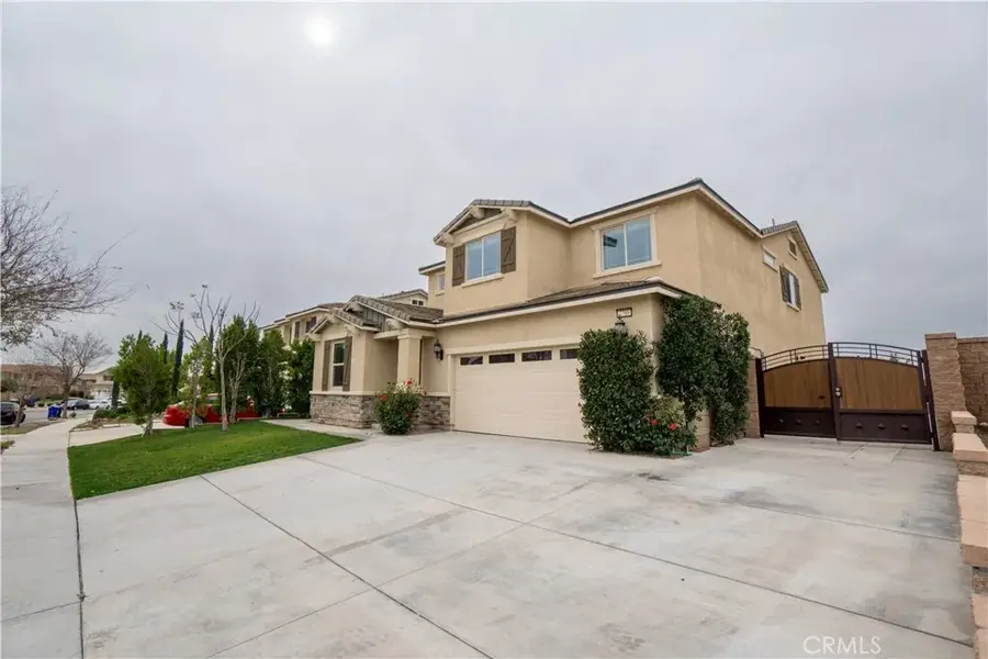 7786 Arosia Dr, Fontana, CA 92336 - #2