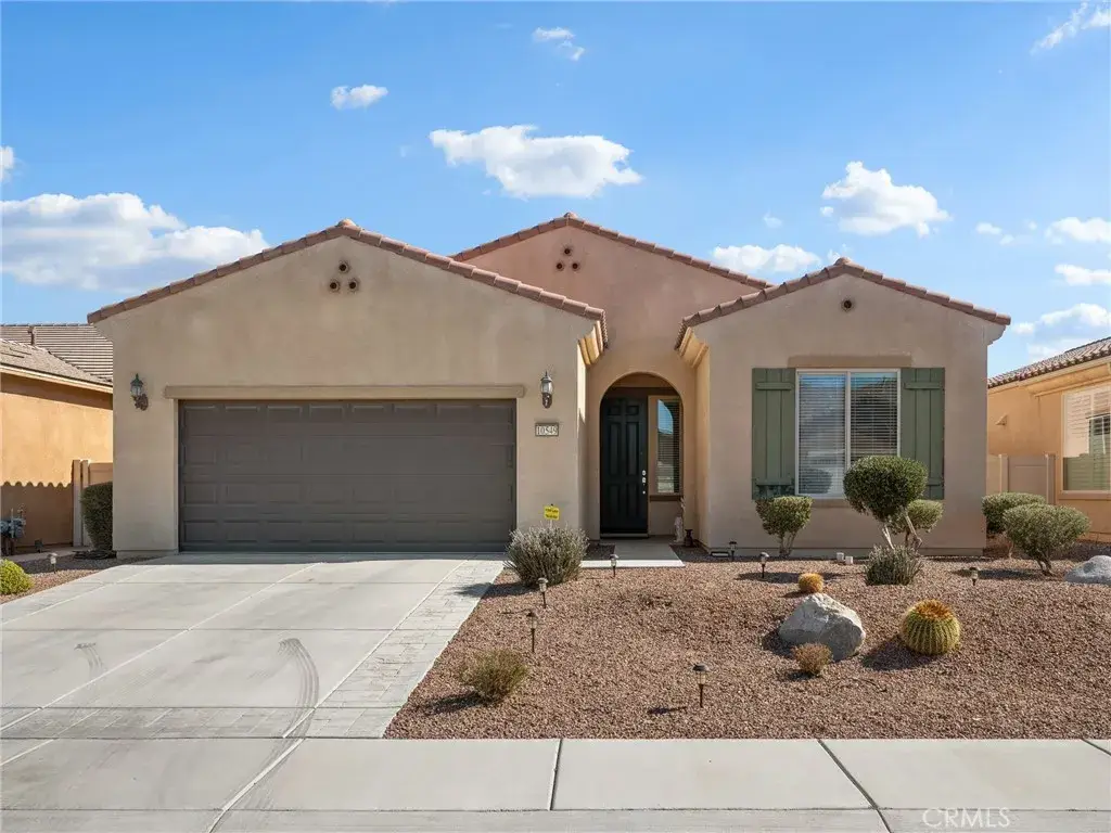 10549 Green Valley Road, Apple Valley, CA 92308 - #1