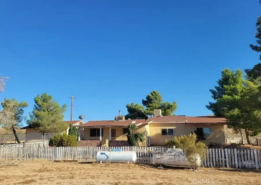 27177 Cahuilla Road, Apple Valley, CA 92307 - #2