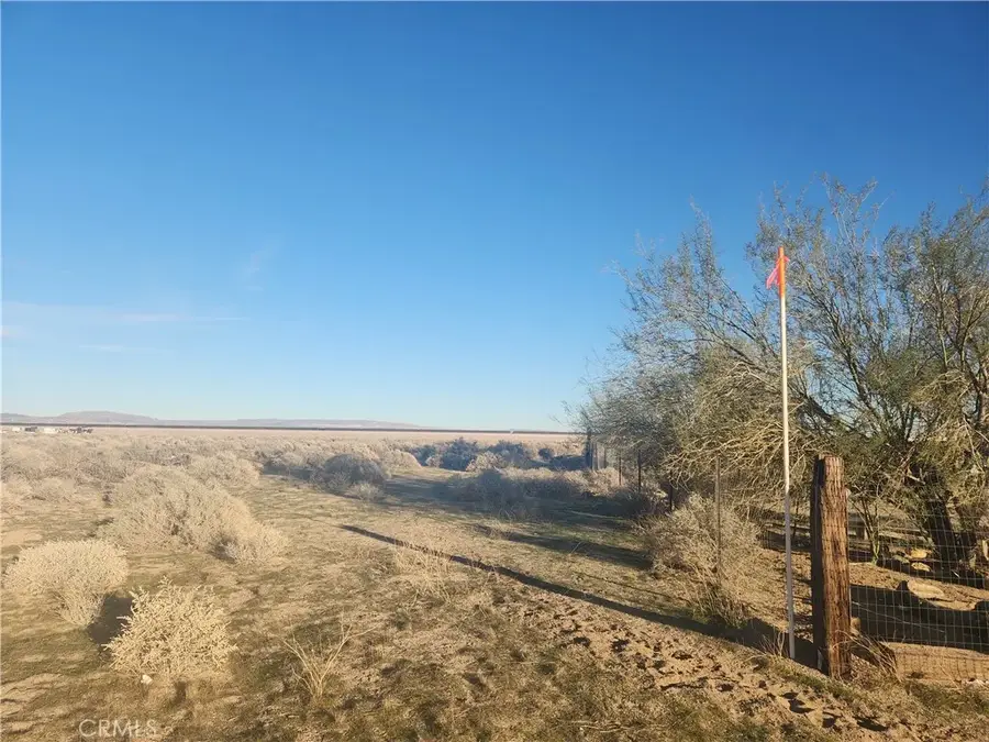 10 Edie, Hinkley, CA 92347 - #3