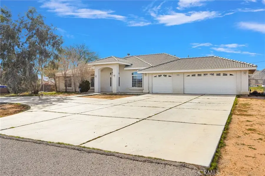 15876 Dale Evans, Apple Valley, CA 92307 - #3