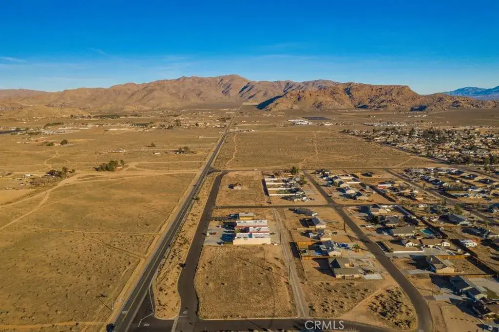 706 Outer Hwy 18 South, Apple Valley, CA 92307 - #1