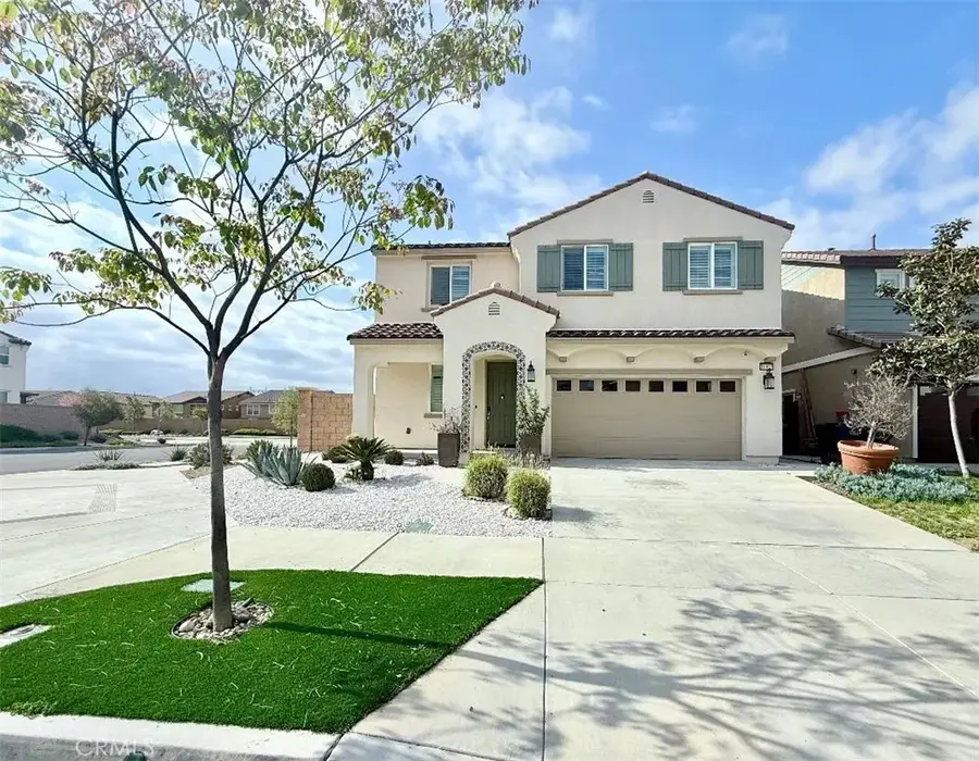 16977 Red Tail, Fontana, CA 92336 - #3