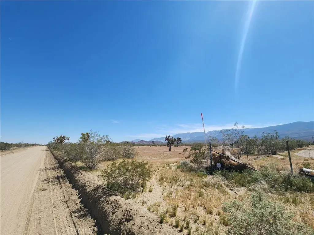 30600 Morningside, Lucerne Valley, CA 92356 - #1
