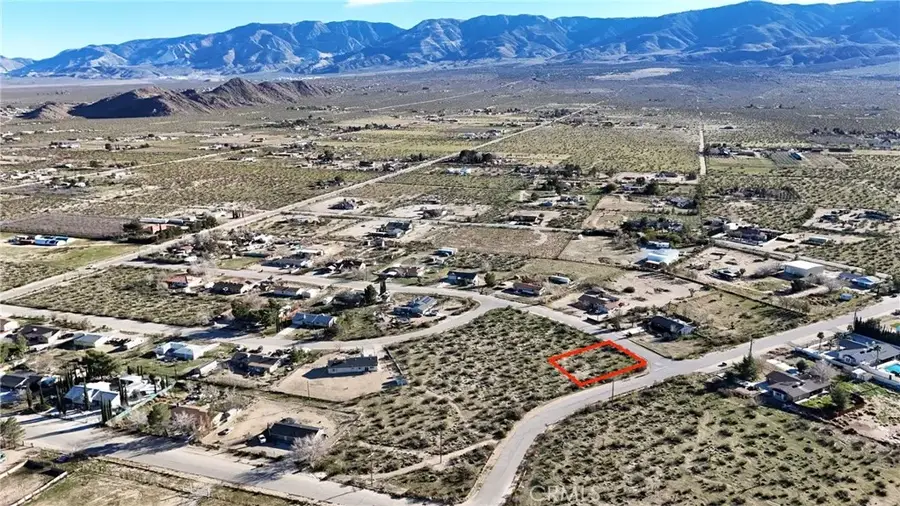 720 Kingsley St., Lucerne Valley, CA 92356 - #2
