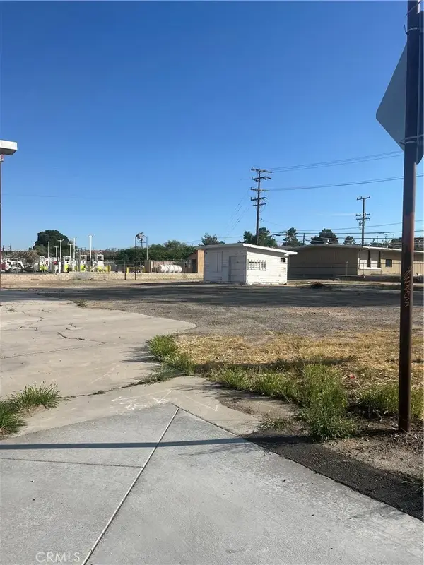 16617 D, Victorville, CA 92395