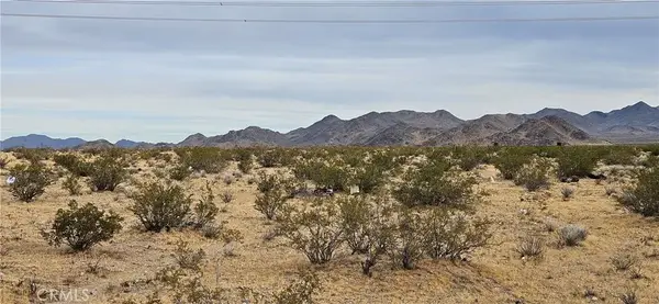 800 Powerline, Lucerne Valley, CA 92356