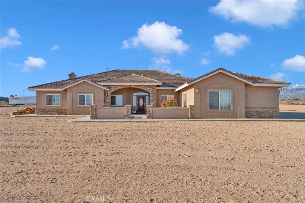 7435 Solano, Phelan, CA 92371 - #1